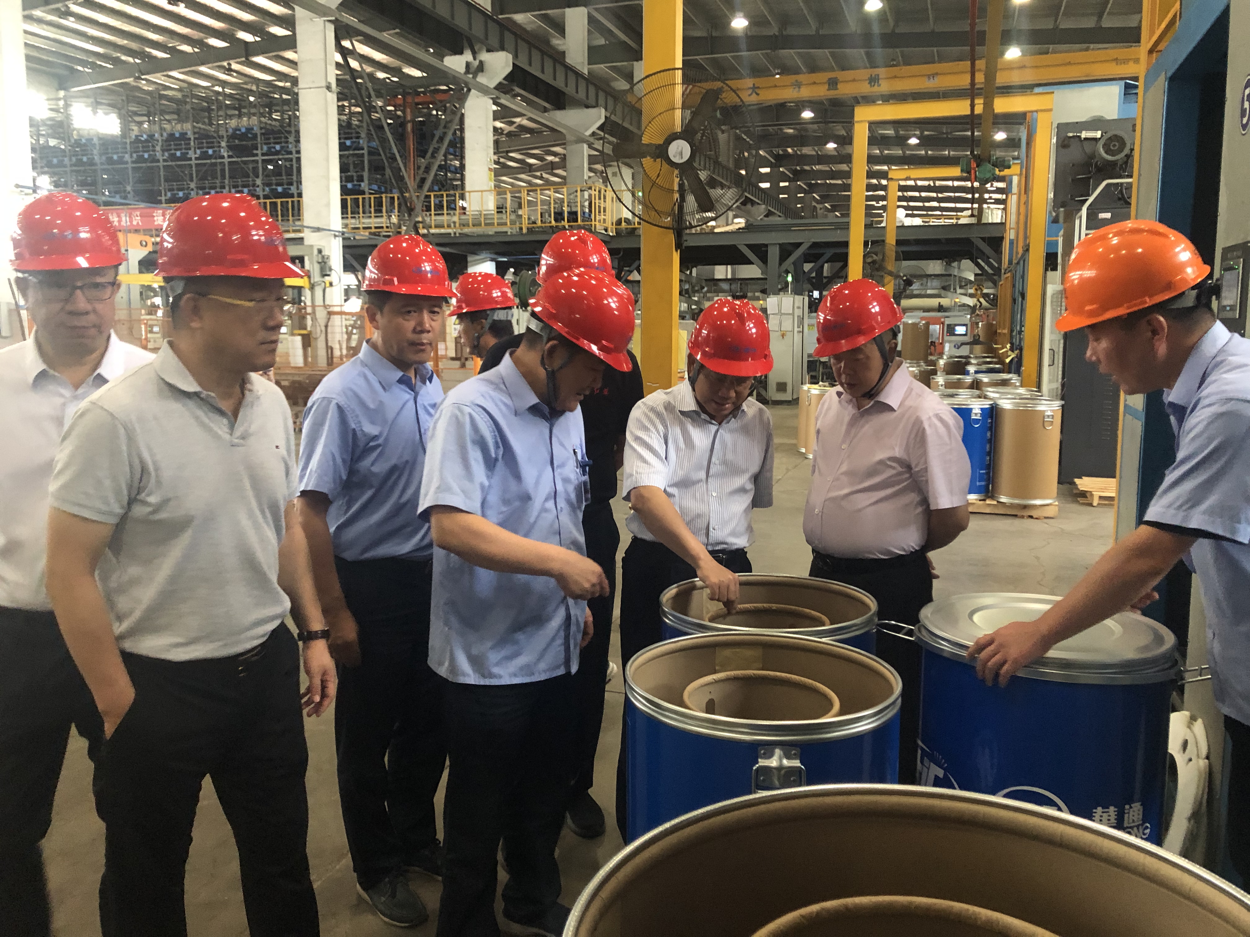 哈焊华通现场考察2.jpg 哈焊华通现场考察2.jpg